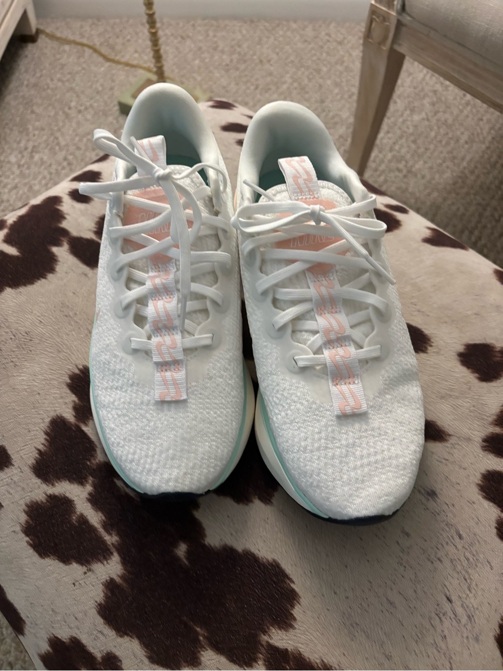 Nike Women's Motiva Shoes - Picture 2 of 5